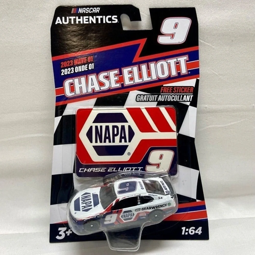Nascar Authentics‎ Chase Elliott #9 NAPA 1:64 Chevrolet Camaro 2023 Wave 01 NIP